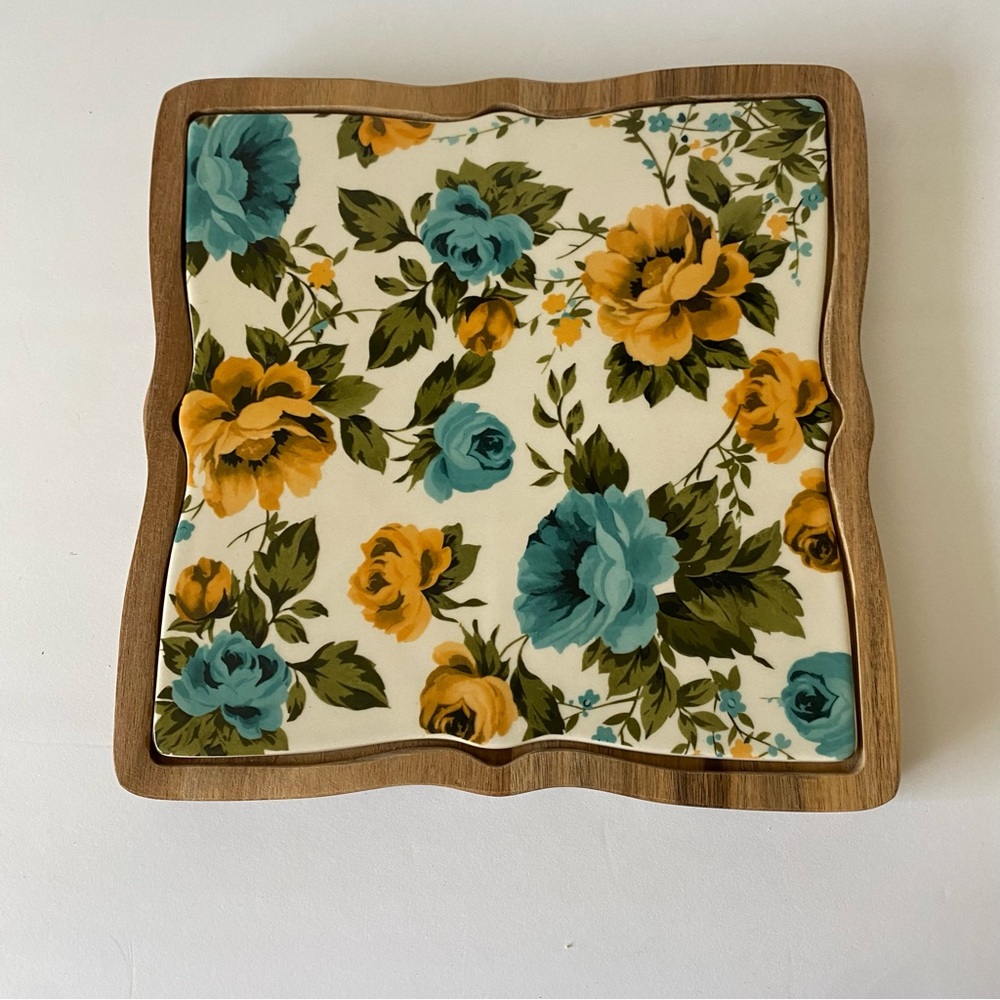 The Pioneer Woman Rose Shadow Trivet